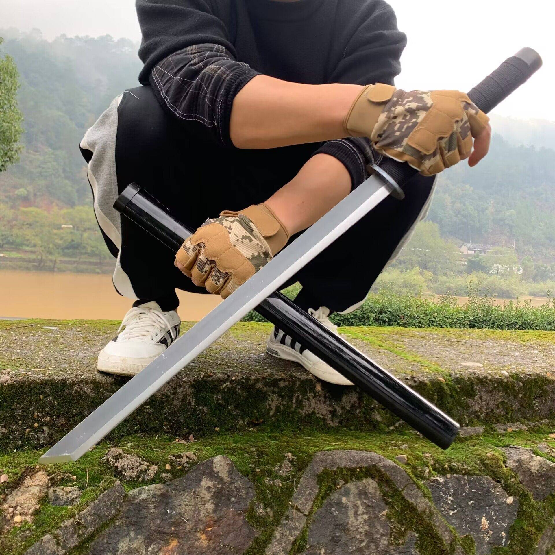 BLACK BLADE 78CM