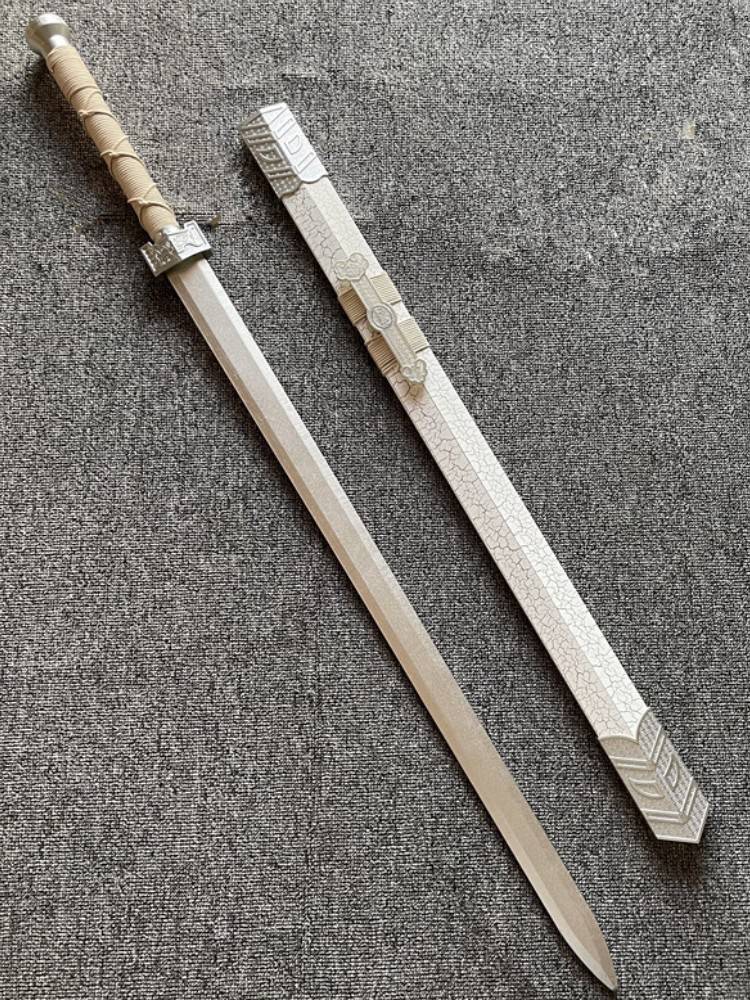 Hanjian wooden sword with sheath children's toys training performance Palerminated sword samurai Blade Joint Dao Dao Mocho Bamboo Sword Tang Heng Sword