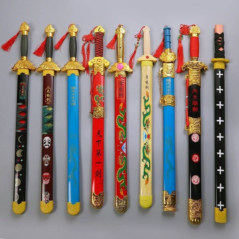 Hot -selling children's bamboo sword wood, green dragon sword sword sword sword, taekwondo martial arts combat keon sword explosion props discount