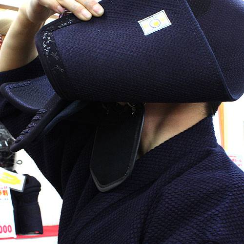 Zhiyuwu Kendao uses safety jawbar stabs to protect the protective kendo accessories protection supplies