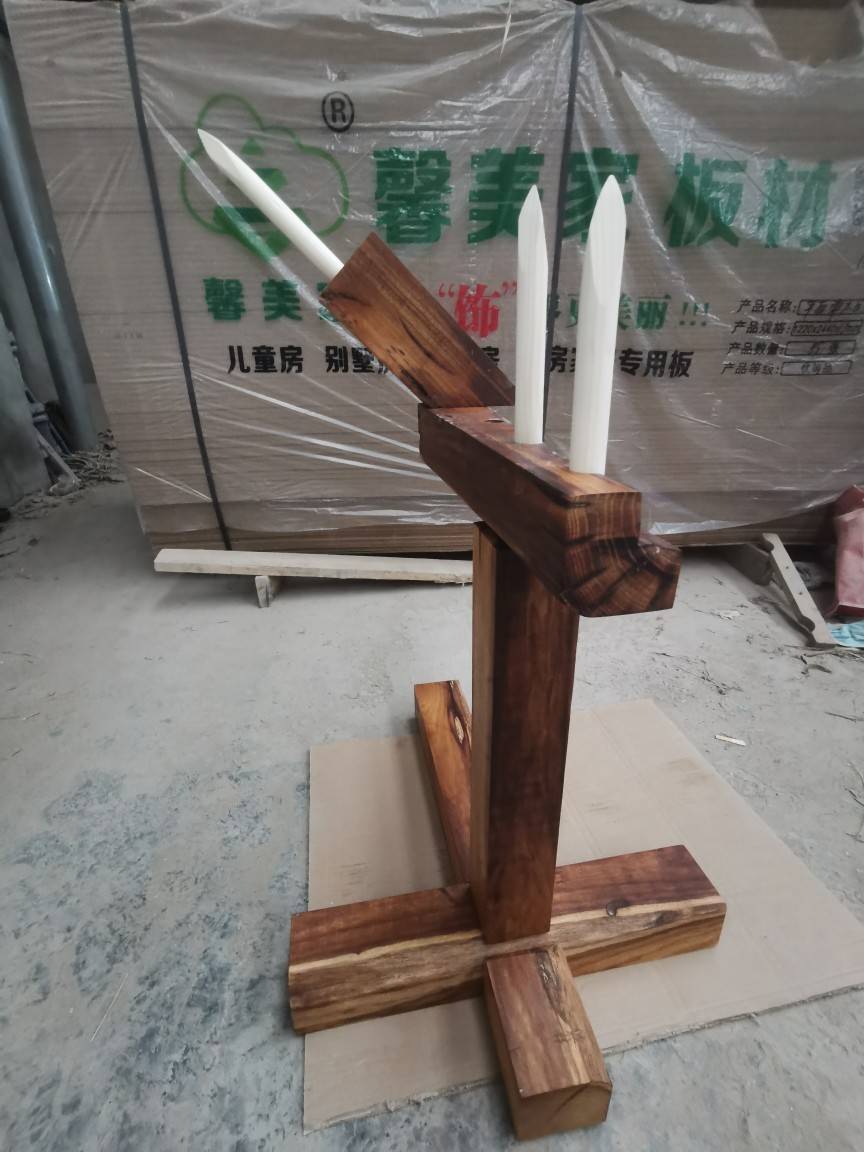 Kendo Test Steel House Sword Swordsman Exercise Pulling the Sword Sword Sword Try to cut the platform