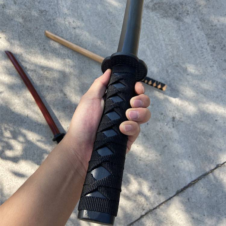 Trained in the training of a Japanese wooden knife to perform a performance