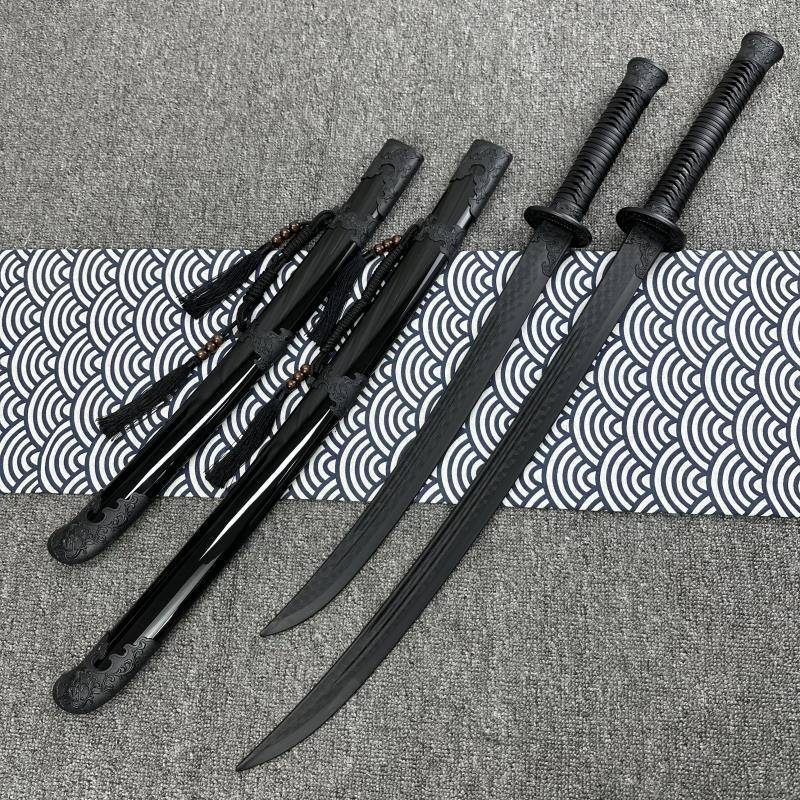 HIGH-INTENSITY PLASTIC ILLI EMBROIDERED THE SWORD OF THE SWORD OF THE SWORD AND TRAINED THE CHILDREN OF THE SWORD DRAWN BY THE SWORD