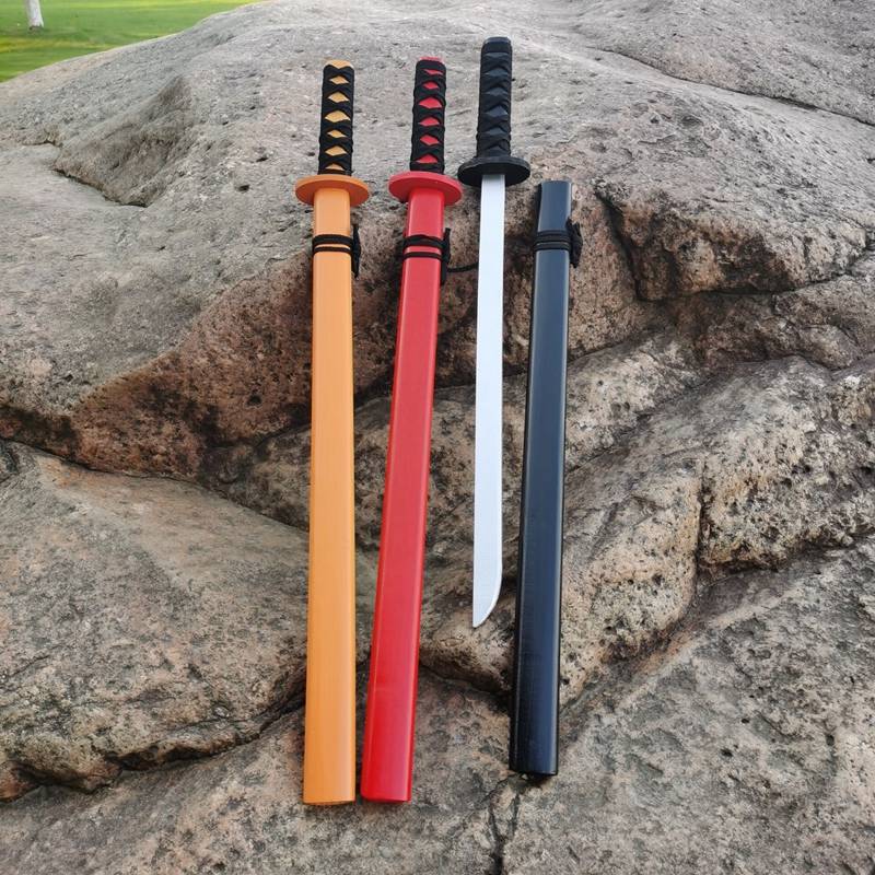 Three suits of a great oil sword