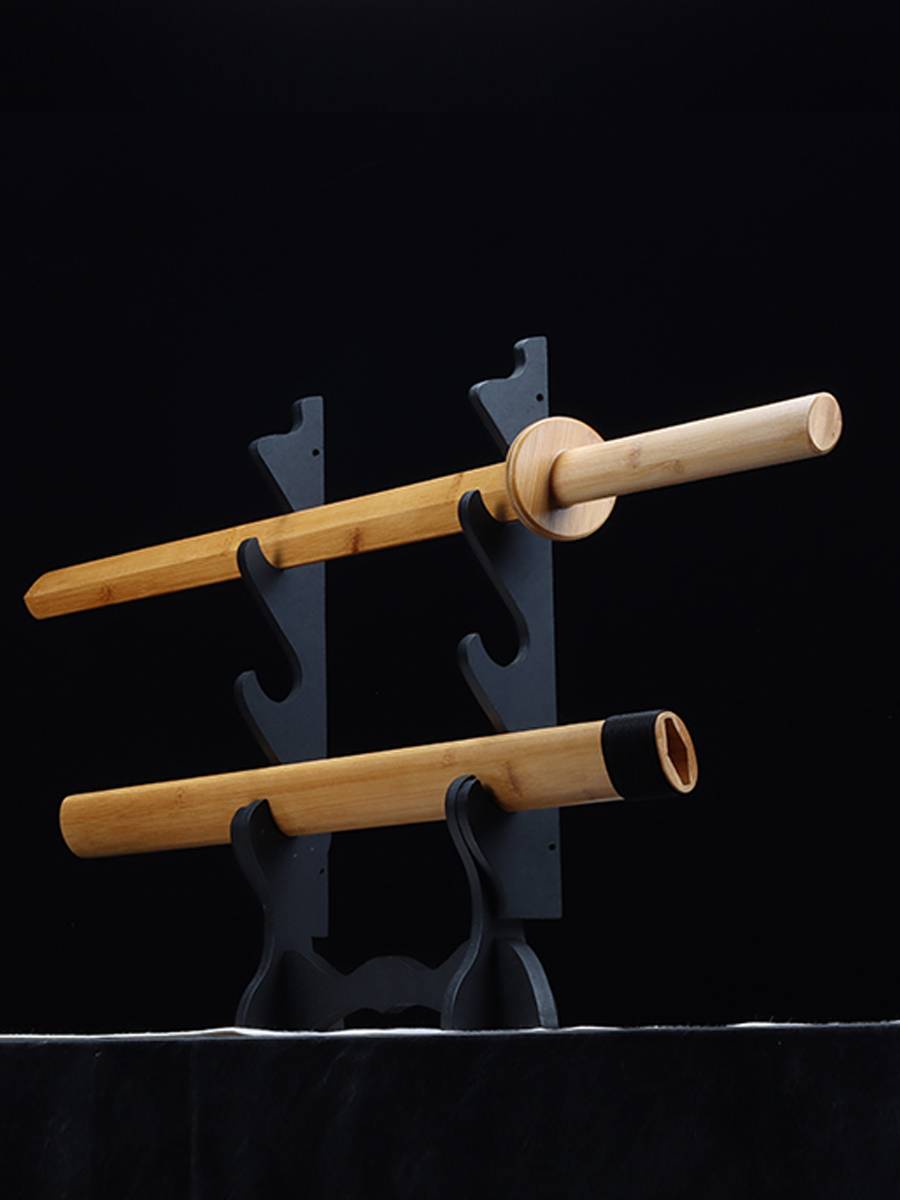 Two -handed sword full bamboo Taiji sword bamboo wood martial arts performance training training wood sword kendo fitness sports bamboo sword