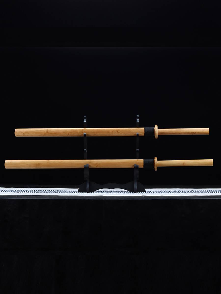 Two -handed sword full bamboo Taiji sword bamboo wood martial arts performance training training wood sword kendo fitness sports bamboo sword