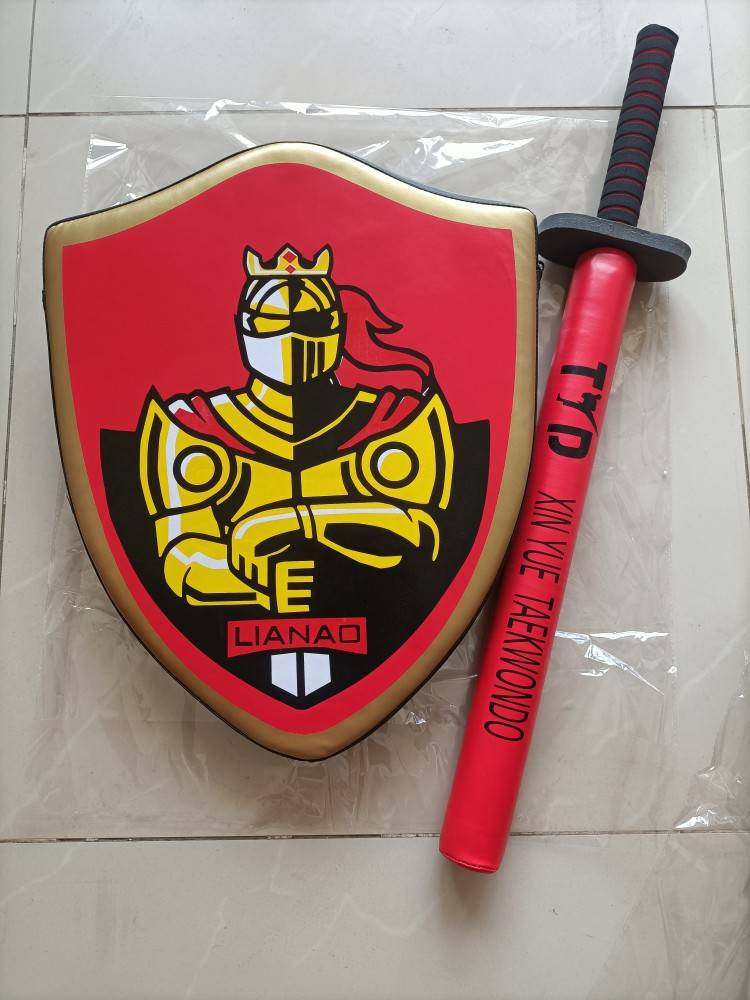 Tekwondo Training Equipment Knight Shields with children's hand-to-hand swords