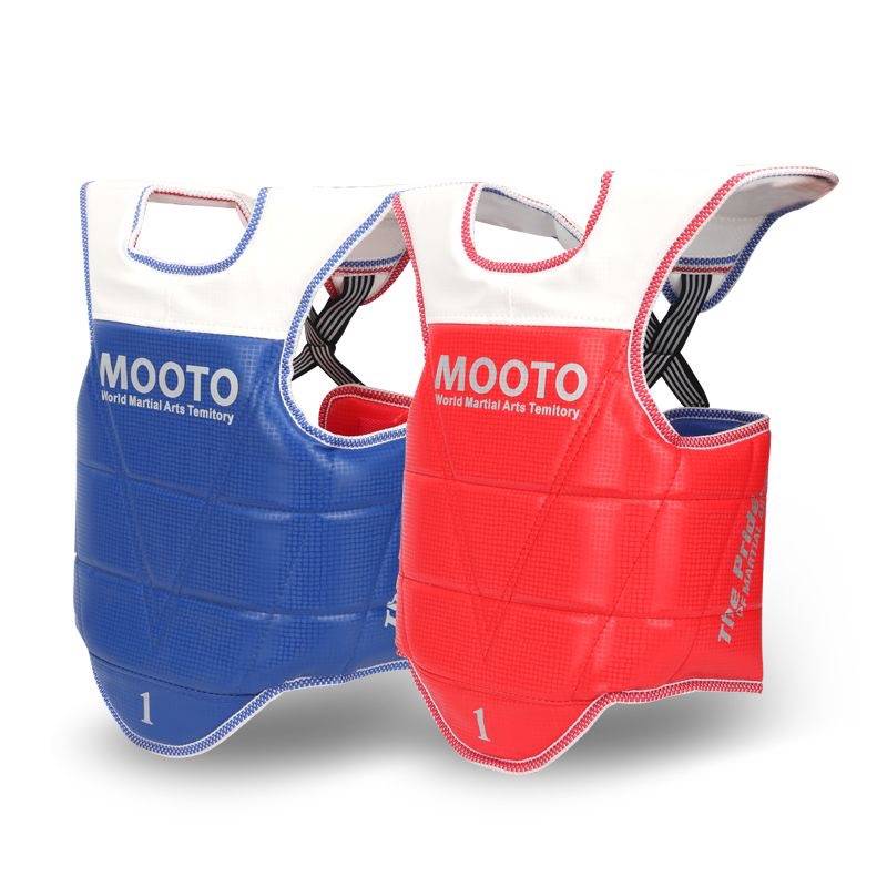 5-8 sets of protective helmets for a full-size combat kit for children