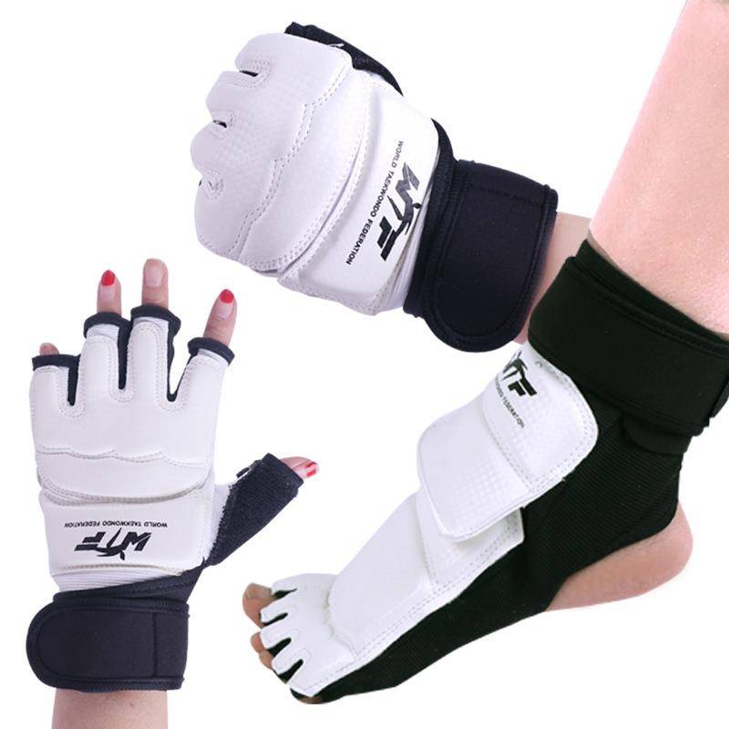 Full kit and gloves for foot protection for combat children