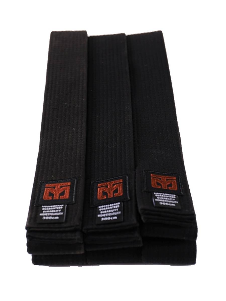 Taekwondo customizes a black belt to embroidered cotton pelvis with adult taekwondo