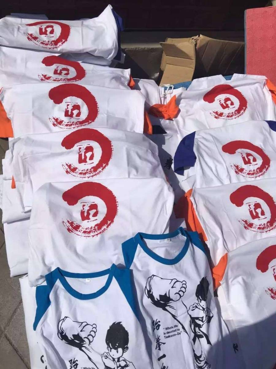 Binlong Sports Taekwondo clothing Children Taekwondo clothing adult men and women Taekwondo clothing training road