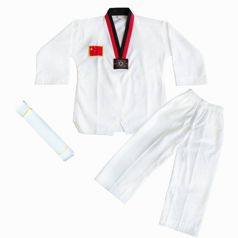 Men and women in taekwondo dress put in a first-time scholar's tampons for the first time in spring and summer