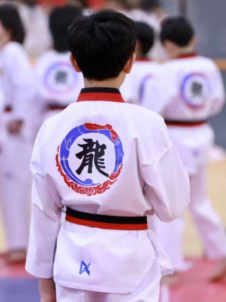 Kicking pole taekwondo polar Qingyu students adult children's professional tunnel clothing Lin Qiunan China Dragon Team