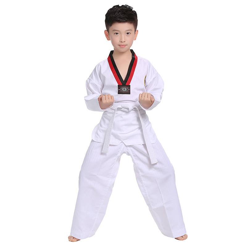Taekwondo training for men and women in Autumn and Winter Taekwondo dress