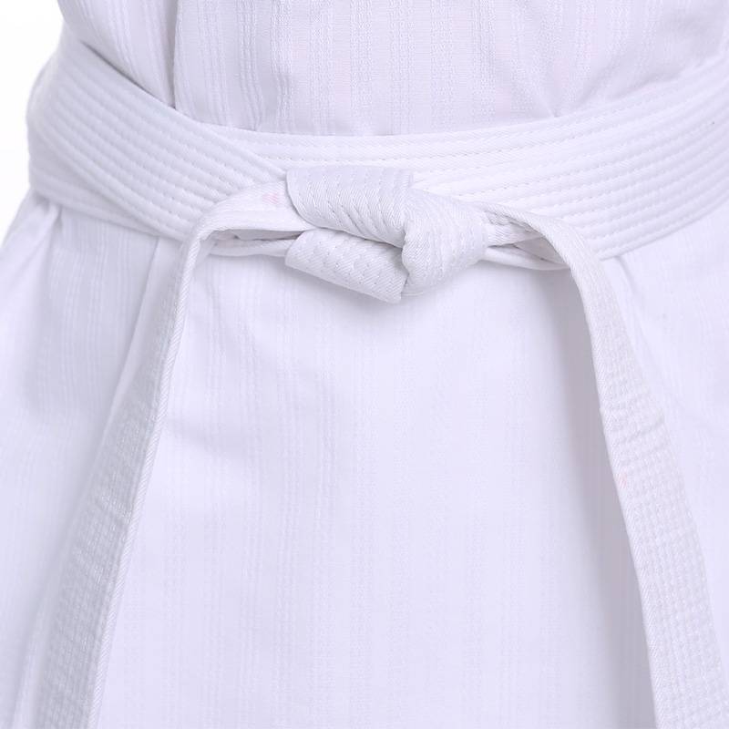 Taekwondo training for men and women in Autumn and Winter Taekwondo dress