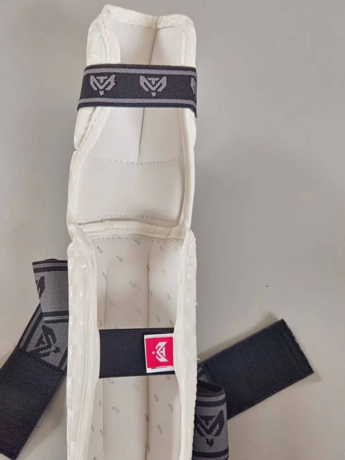 MOBOT Taekwondo Elbow Elbow Lottery Learrot Race Training Sanda elbow joint protection