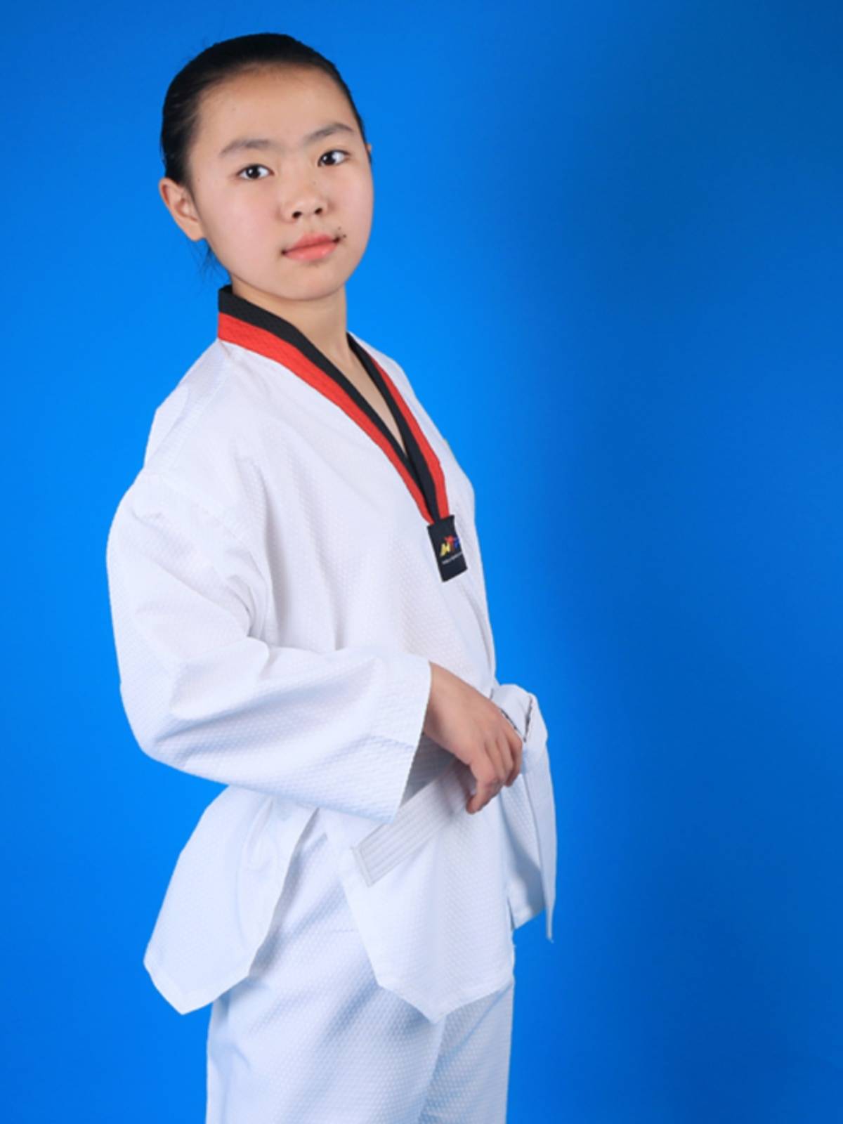 Children Taekwondo clothing summer light rain dots, thin and dry dry men and women Taekwondo clothing competitive training service long short sleeves