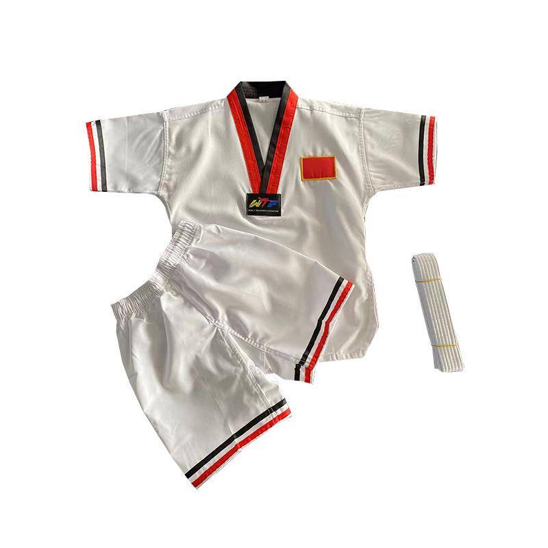Taekwondo wears an air-traffic training suit for men and women, and a karate training suit for karate boxing