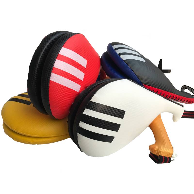 Coach recommends Dragon Team Taekwondo Children's Foot Tale Two -leaf target Training Chicken Leg Hand Target Kicking target printed words