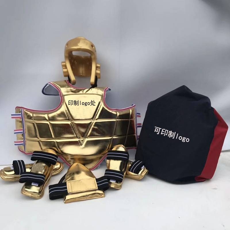 A full set of children's golden gold and a full set of 58 competition-type training kits