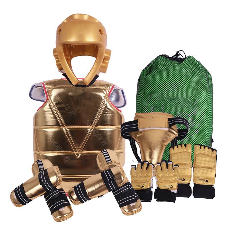 A full set of children's golden gold and a full set of 58 competition-type training kits