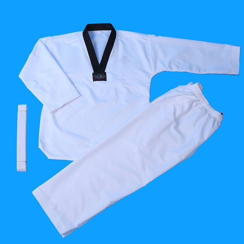 The first training competition for children in taekwondo clothes with full cotton tampons and short-sleeved short-sleeved shorts embroidery