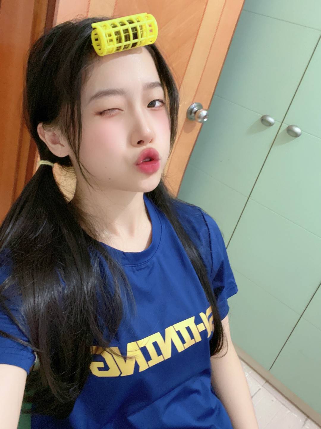 Xinglin Yixiao upgrade the rainbow physical fast dry fabric fabric taekwondo children's T -shirt short -sleeved demonstration group coach funds