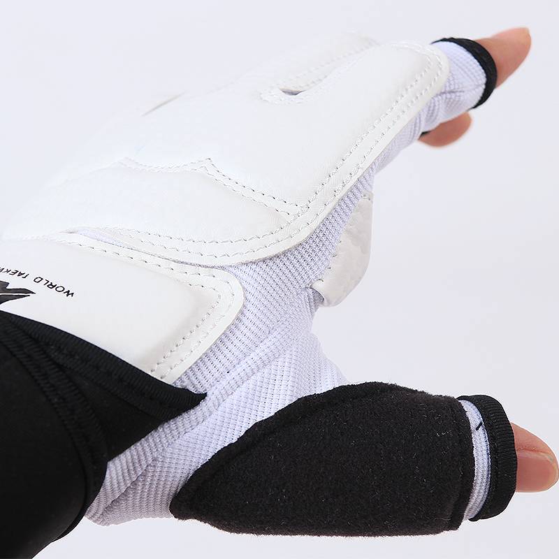 Runli taekwondo foot protective hand guards and back children's back children's protective gear training competition boxing scattered feet naked feet