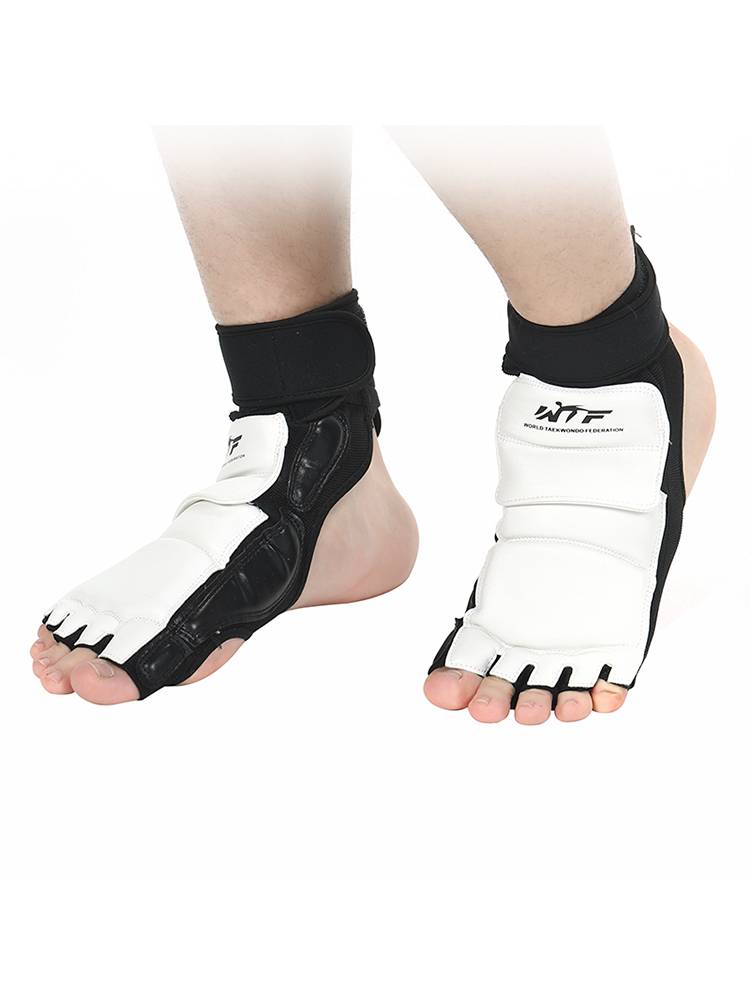 WTF Taekwondo Hand and Foot Case Children's Hand Protective Foot Breathable Finger Slip Sanda Boxing Foot Set Guard