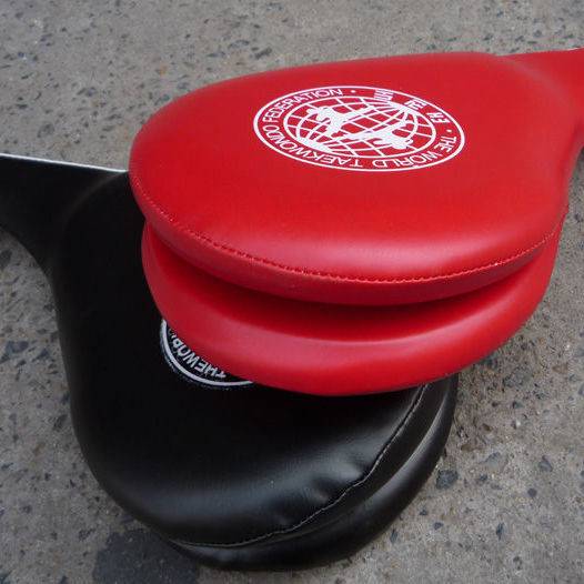 Taekwondo kick-off children's goal-shooter slab-and-screech target chicken-leg target training kit