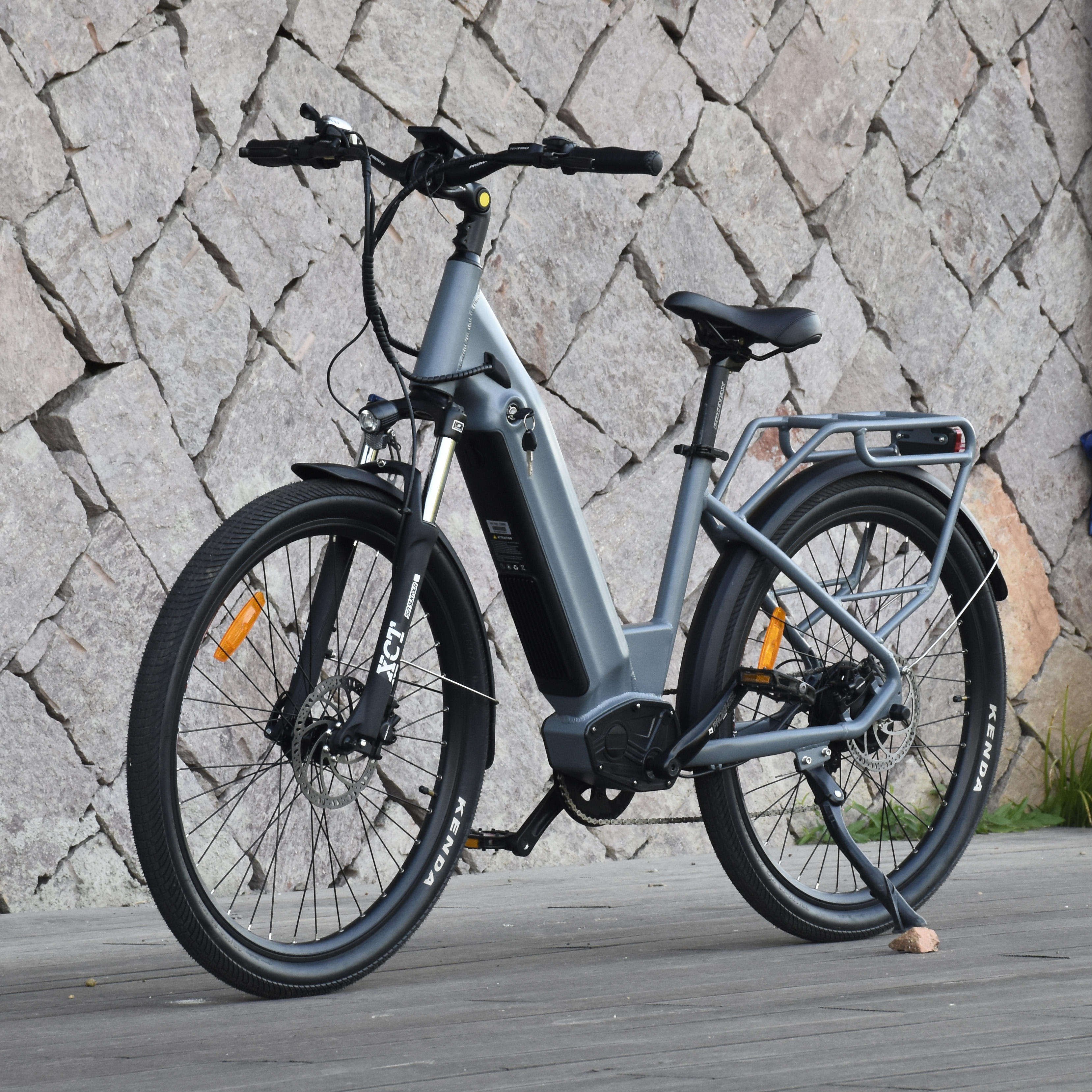 Cheap city electric bike rear hub motor electric bicycle with step-thru frame motor bike electric for women