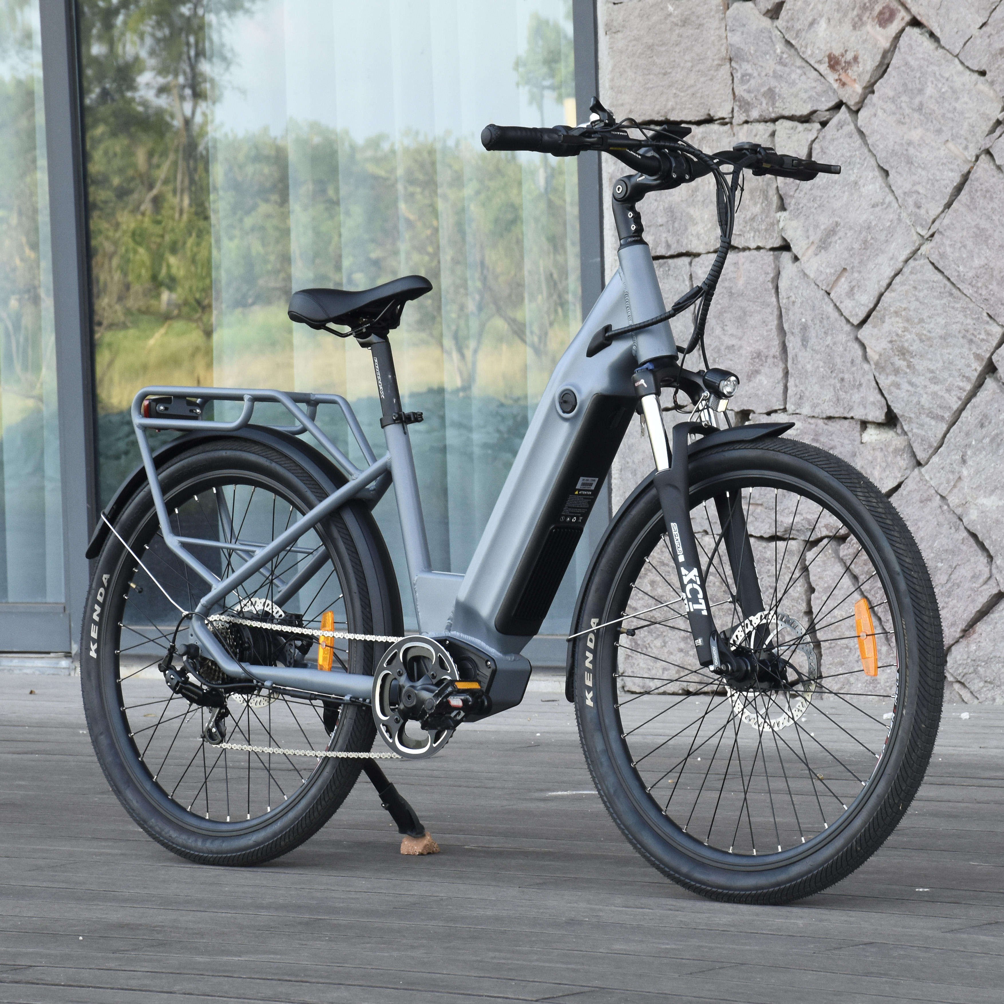 Cheap city electric bike rear hub motor electric bicycle with step-thru frame motor bike electric for women