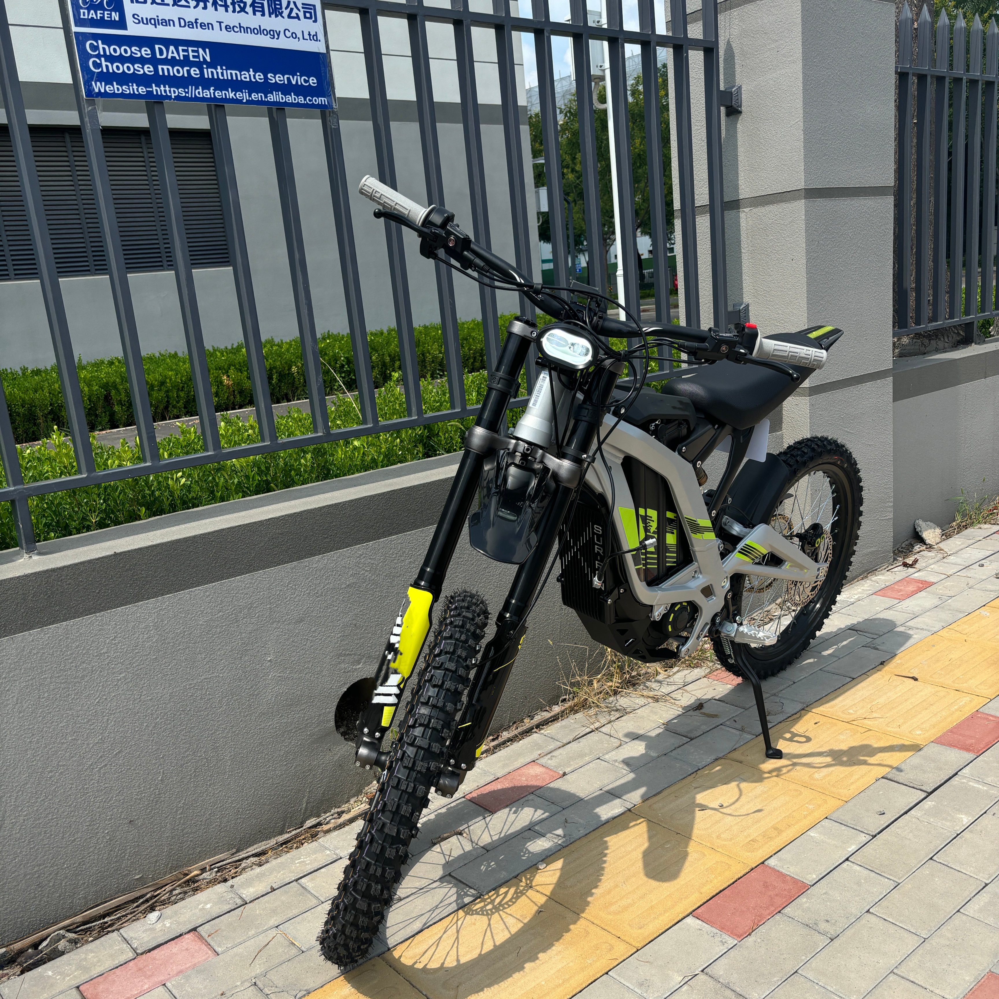 72V Electric Mountain Bike Bomber Fast Speed 8000W Electric Mountain Bike Enduro Ebike Sur Ron Ebike