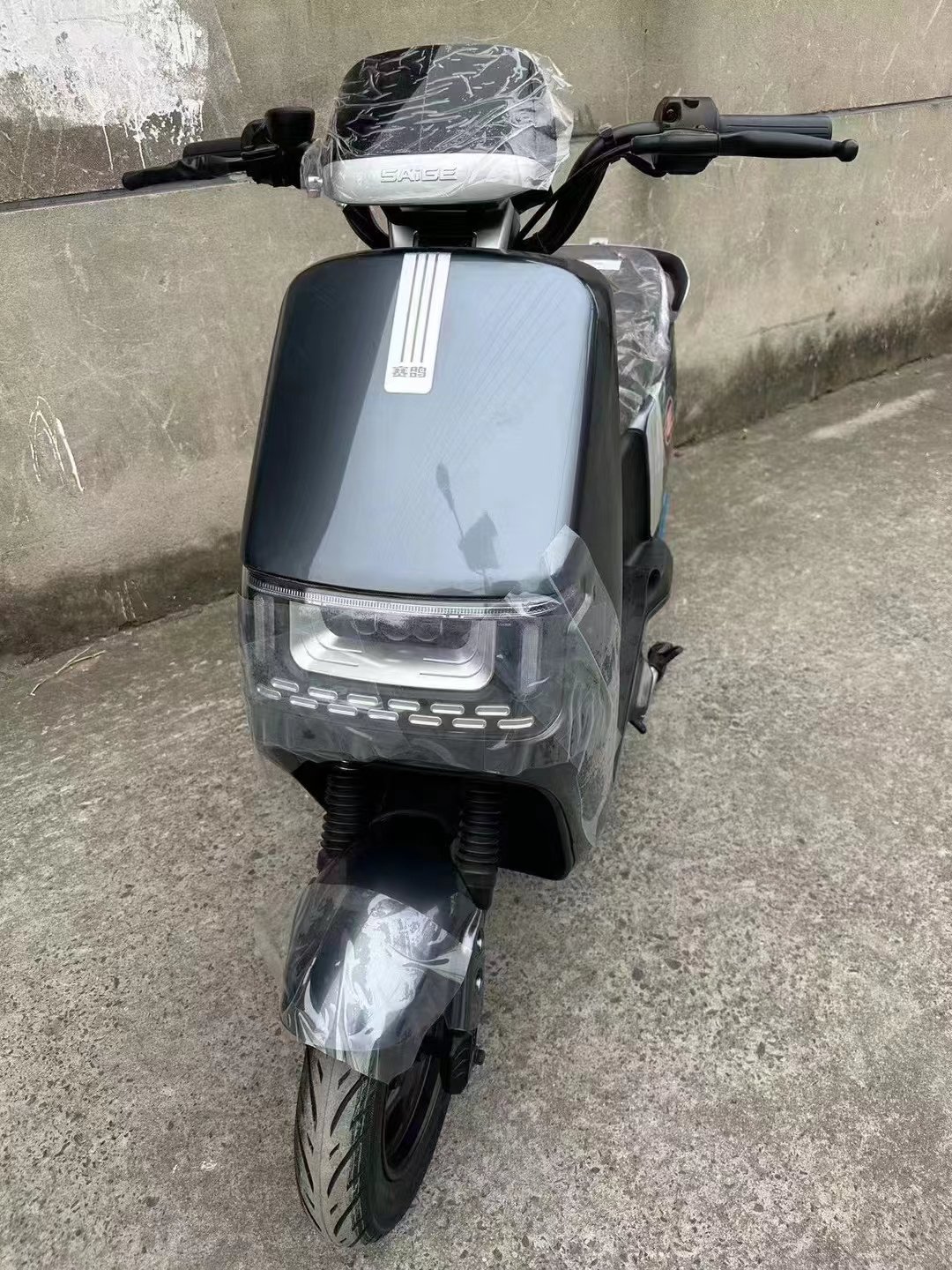 Electric Motorcycles with Moped 45KM/H with Disc Brake and NFC Keyless Control