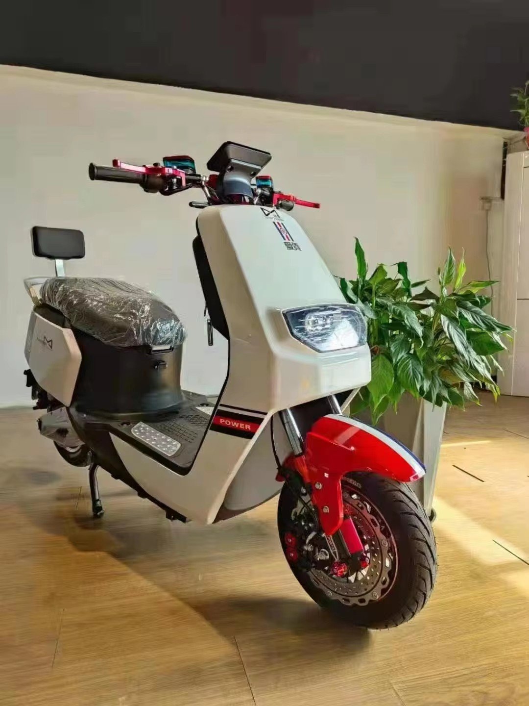 2024 New Online Wholesale Fashionable Promotional Folding Adult Offroad Electric Scooter For Sale