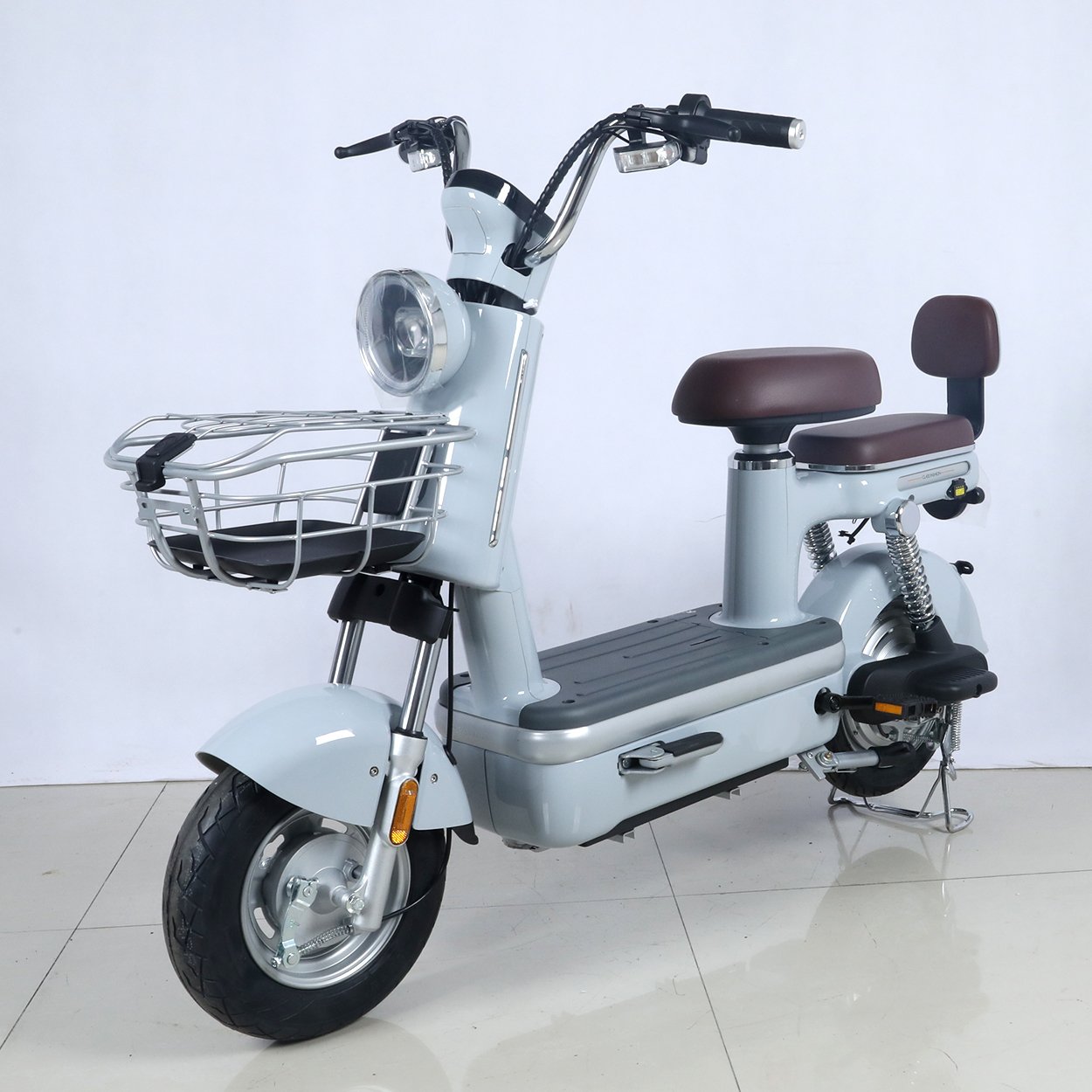 Electric Bicycle 350W 48V Electric city Bike Lead-acid Battery Two-wheeled Electric Scooter