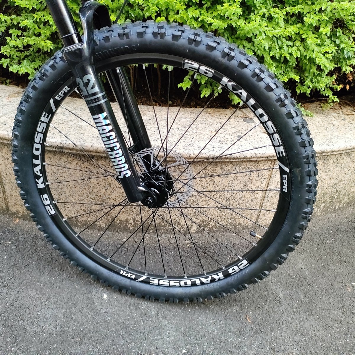 7 Bearings Hubs 11 Speed AM/XC Bike Air Front Fork Bicycle Hydraulic Brakes Mountain Bicycle Bike
