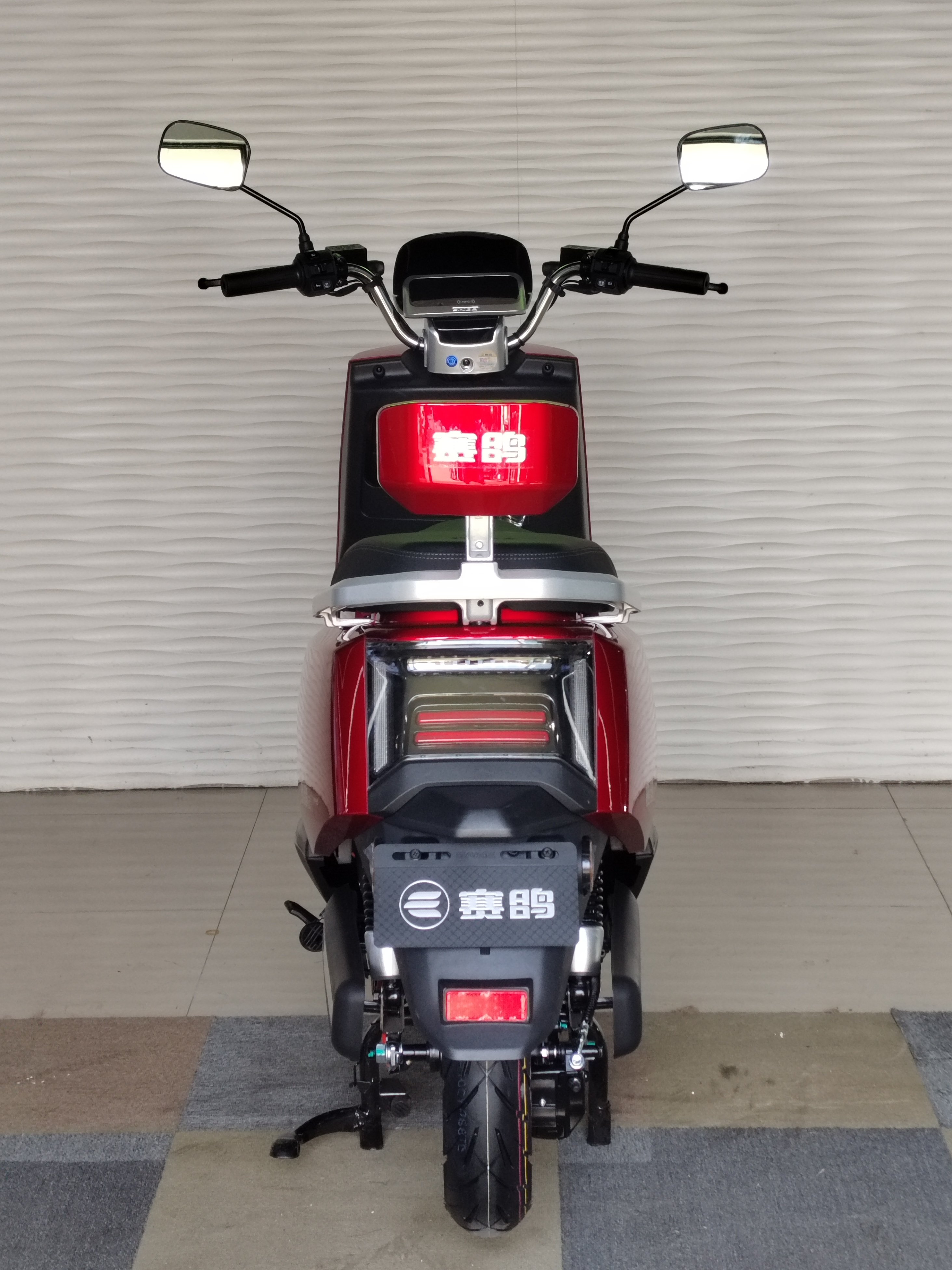 Electric Scooter 45-50KM/H with Disc Brake and NFC Keyless Control