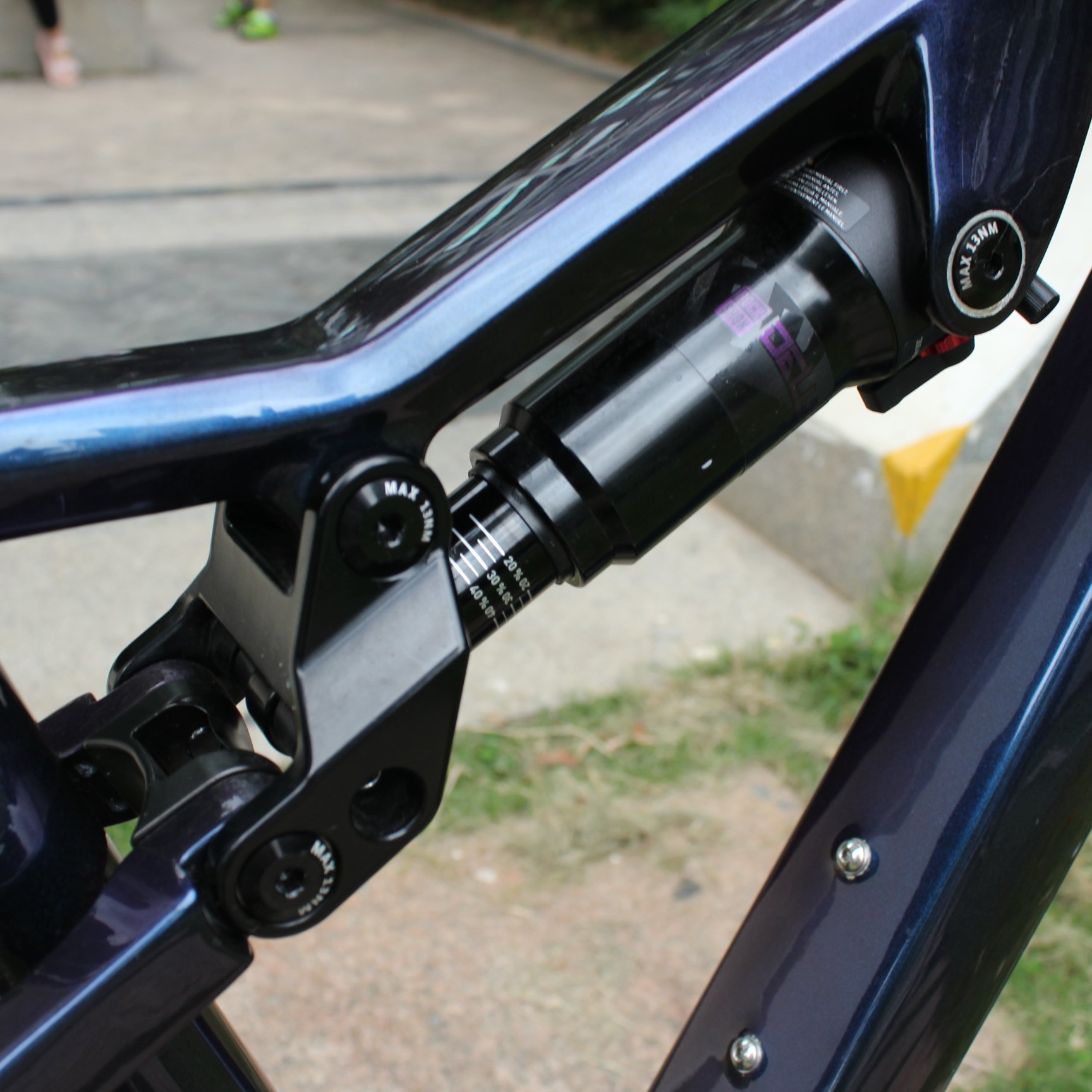 Good quality full suspension mountain bike 12 Speed carbon mtb frame mountain bicycle with Carbon integral forming handlebar