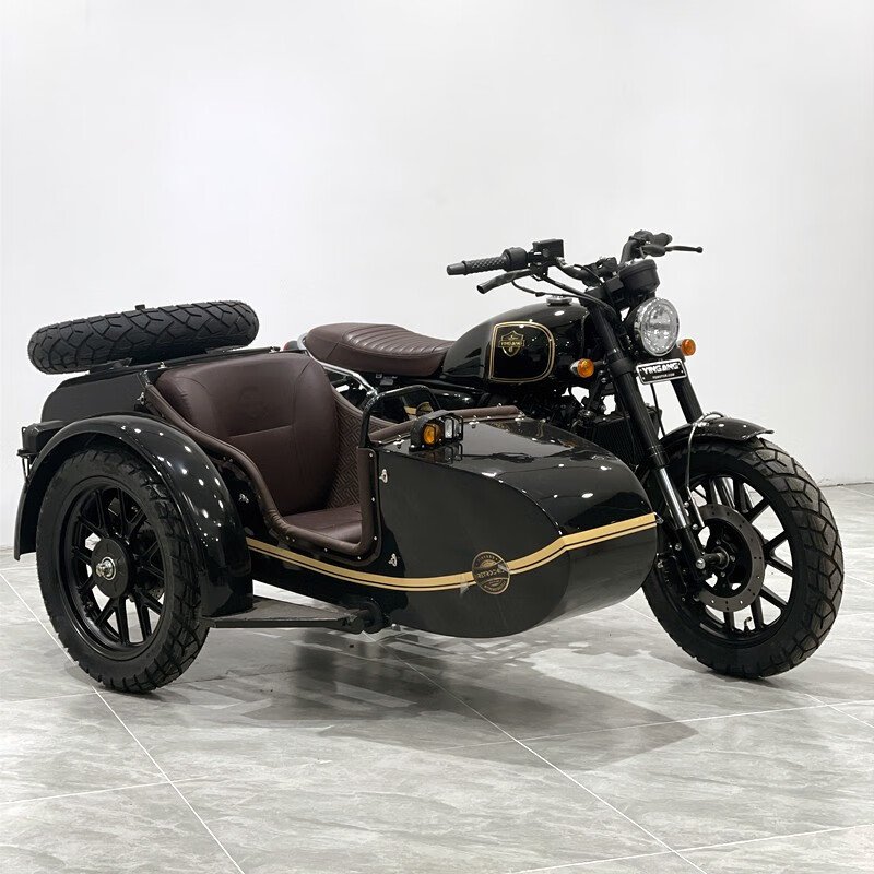 New Design Motorized Tricycles 200cc 250cc oil cooling Powerful 3 wheel motorcycle used for retail