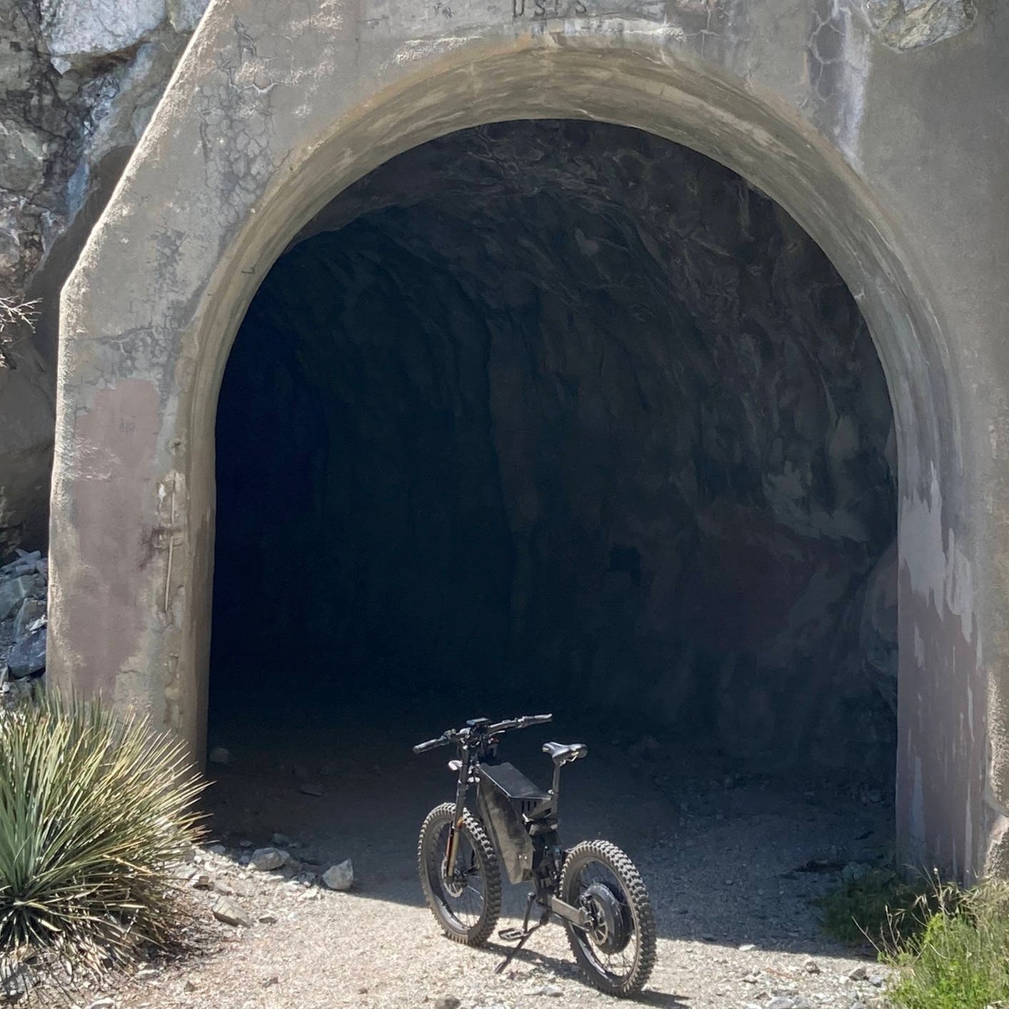 2024 hot Drop Shipping mountain road fat bike fast start Stealth Bomber Dirt Ebike electric bicycle With Big Discount