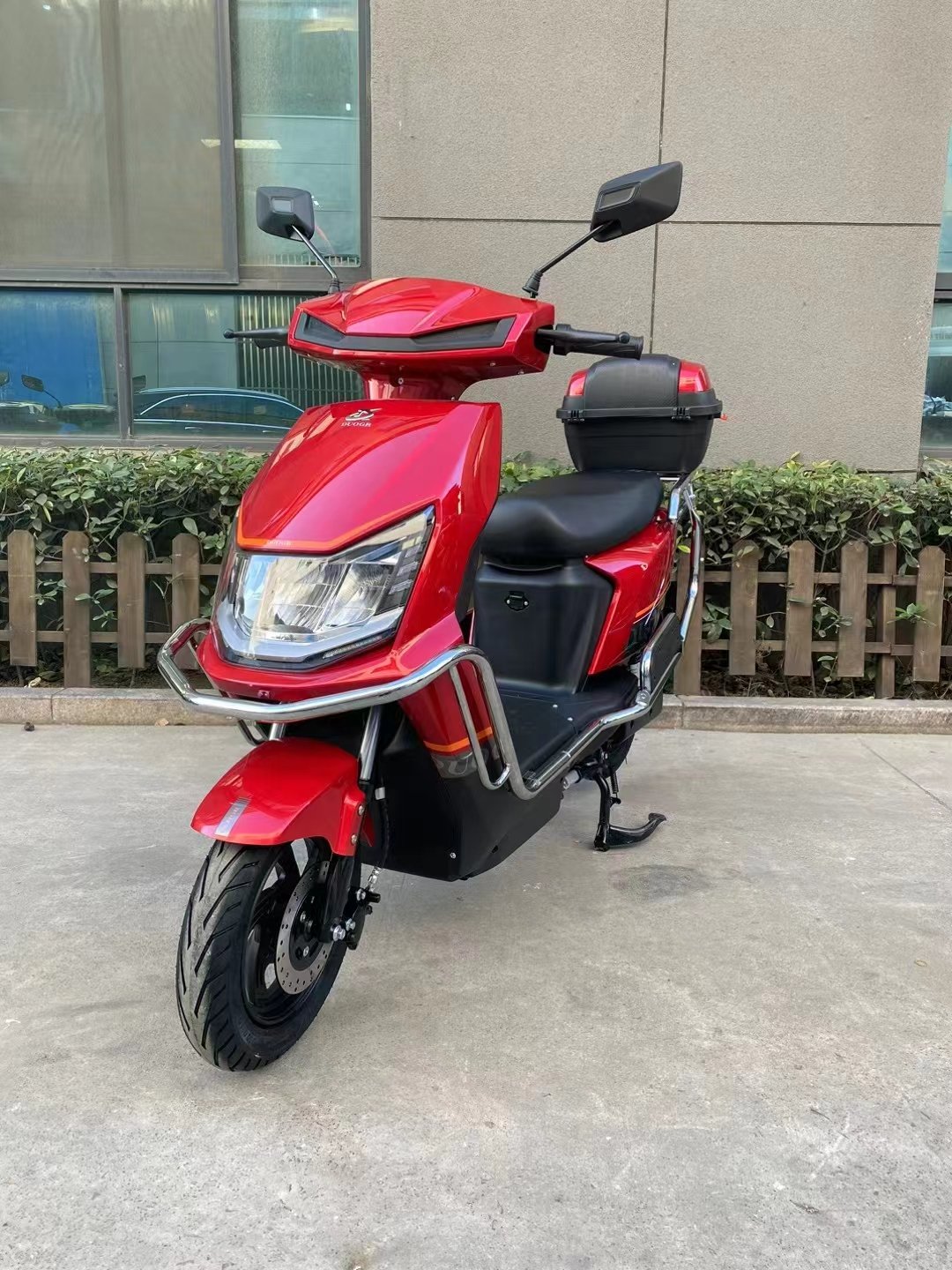 Chaohu Wholesale Customized 1000-1500W Fashion Two wheeled Electric Scooter Adult Electric Motorcycle