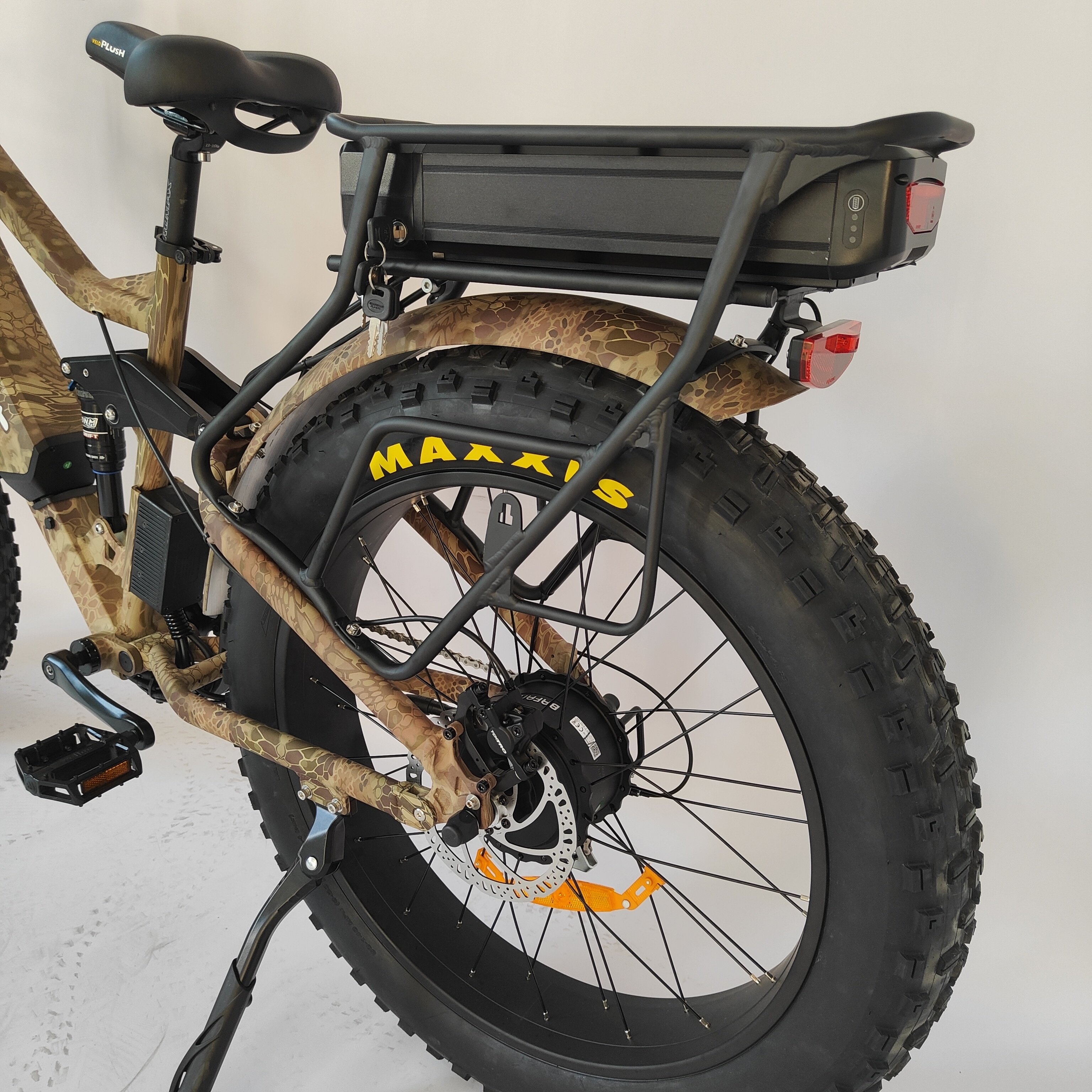 China Factory Custom Camo Frame Fat Tire Electric Road Bicycle Fast 1000w Electric Bike E-Bike Trikes 750w Hunting E-Bike