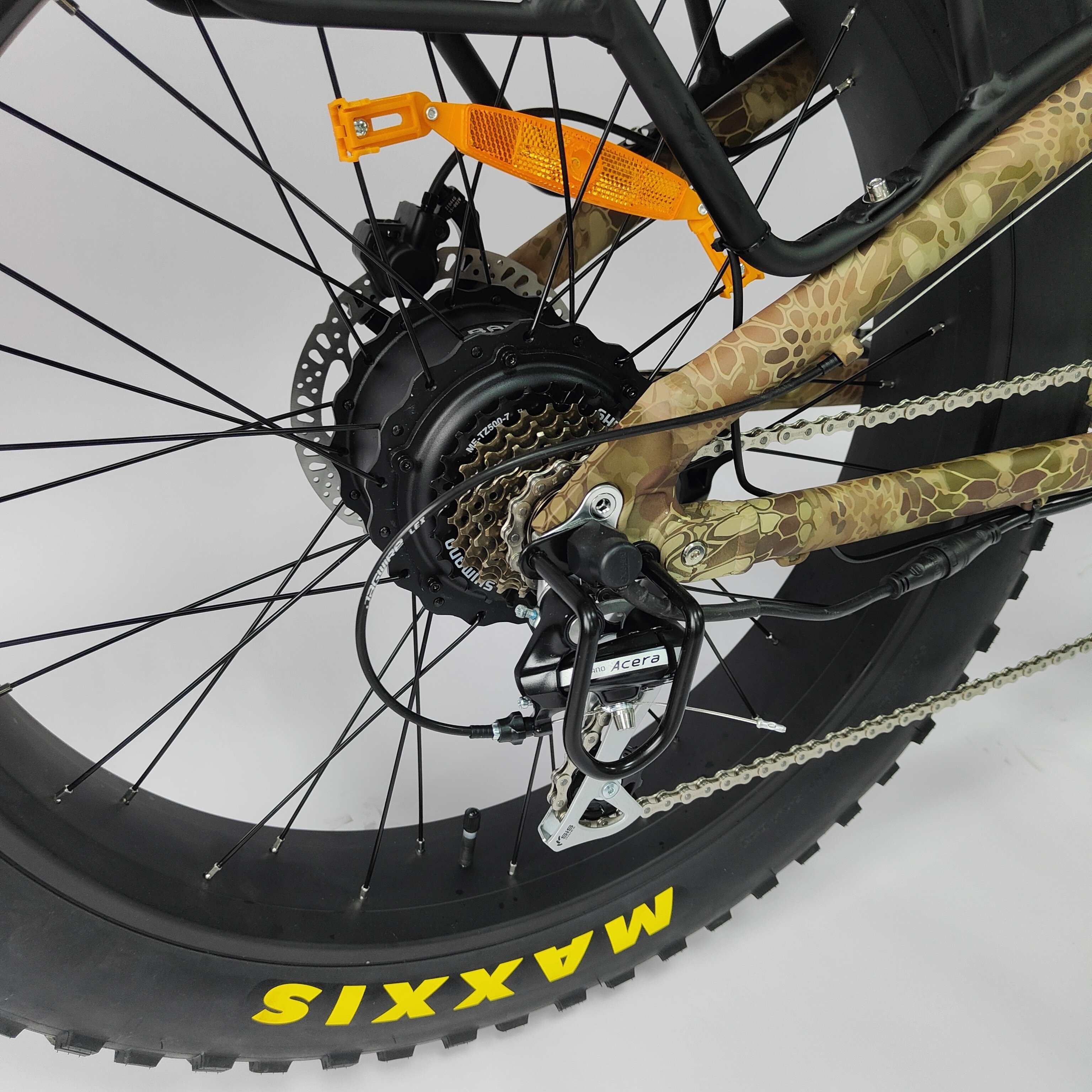China Factory Custom Camo Frame Fat Tire Electric Road Bicycle Fast 1000w Electric Bike E-Bike Trikes 750w Hunting E-Bike