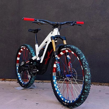 Fast Selling Electric Mountain Bike 046 Brand New Factory Full Carbon 29 Inch Mountain Bike Ready for Sale