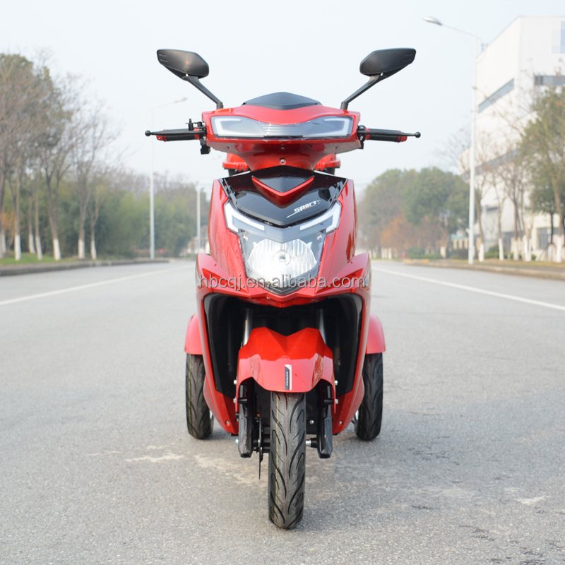 2024 Delivery 1000W Electric Three-Wheel E-Tricycle with down Tube Battery from China Factory Smart Digital Steel Frame