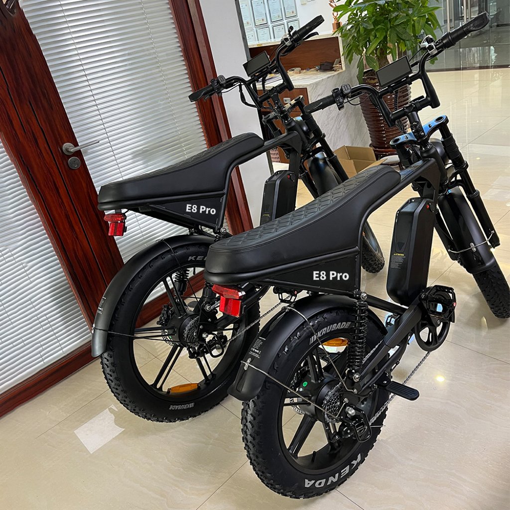 Hot Sales 20-Inch Electric Mountain Bike Fat Tire Bicycle V8 Pro Plus 7 Speeds System for Adults