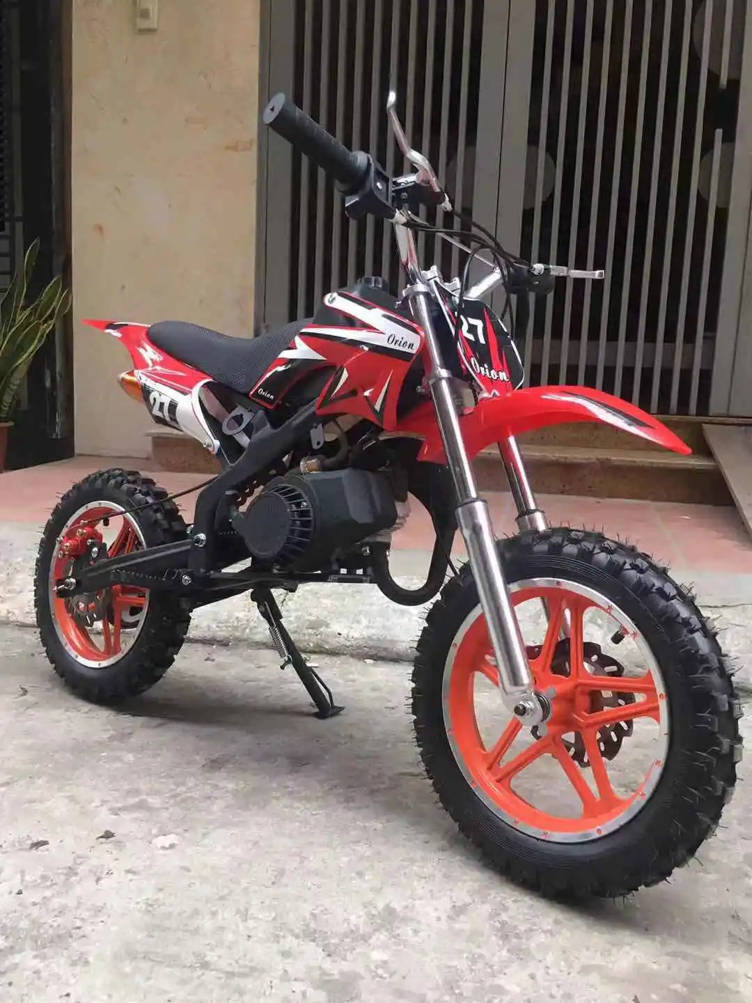 New Arrival Brush E Scooter Brush Motorized Scooter Brush Sportbike