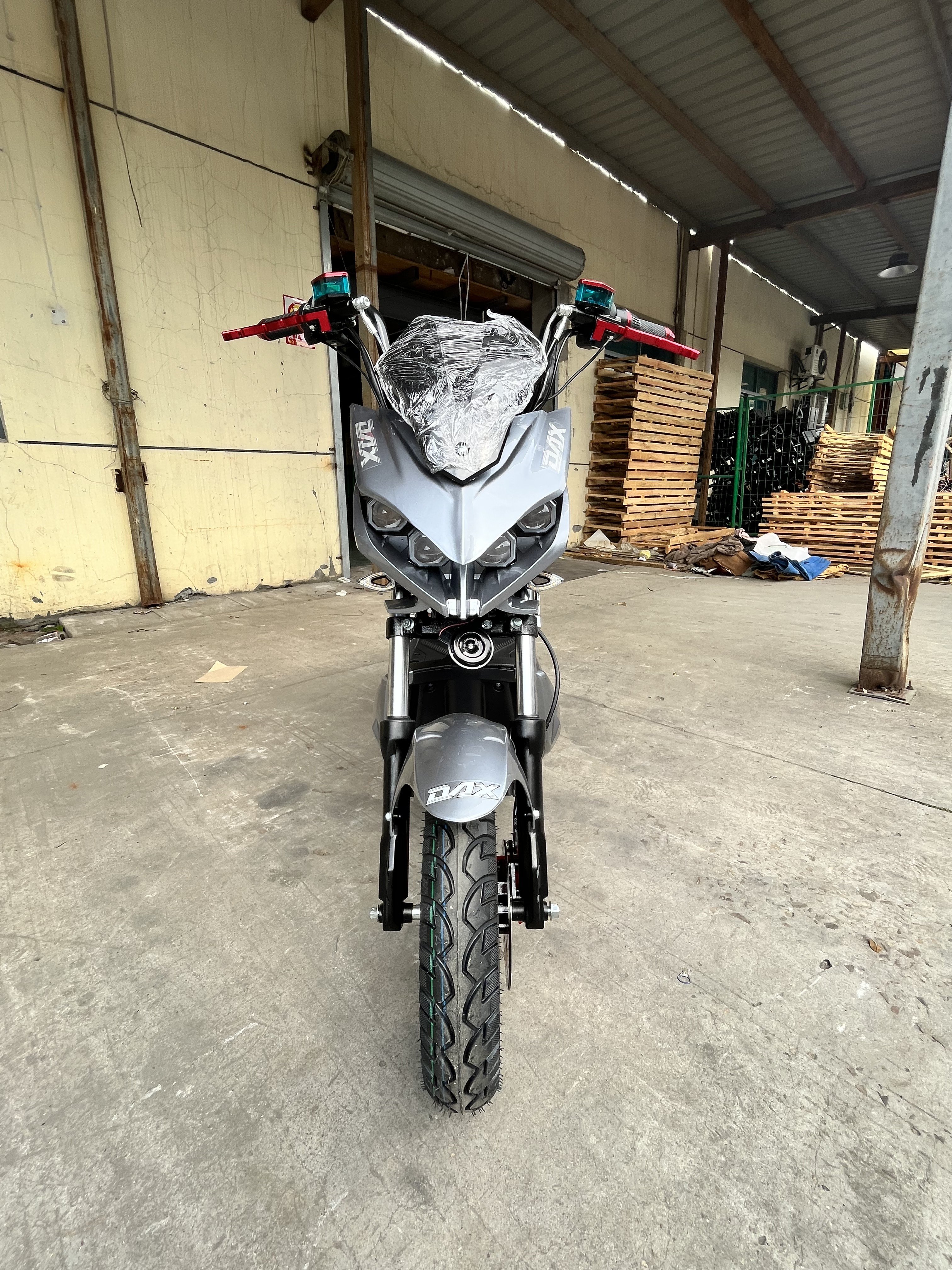 2024 High Quality 2000W 55KM/H Electric Motorcycle Electric Mountain Bike Motor Listrik Electric Scooter For Adult