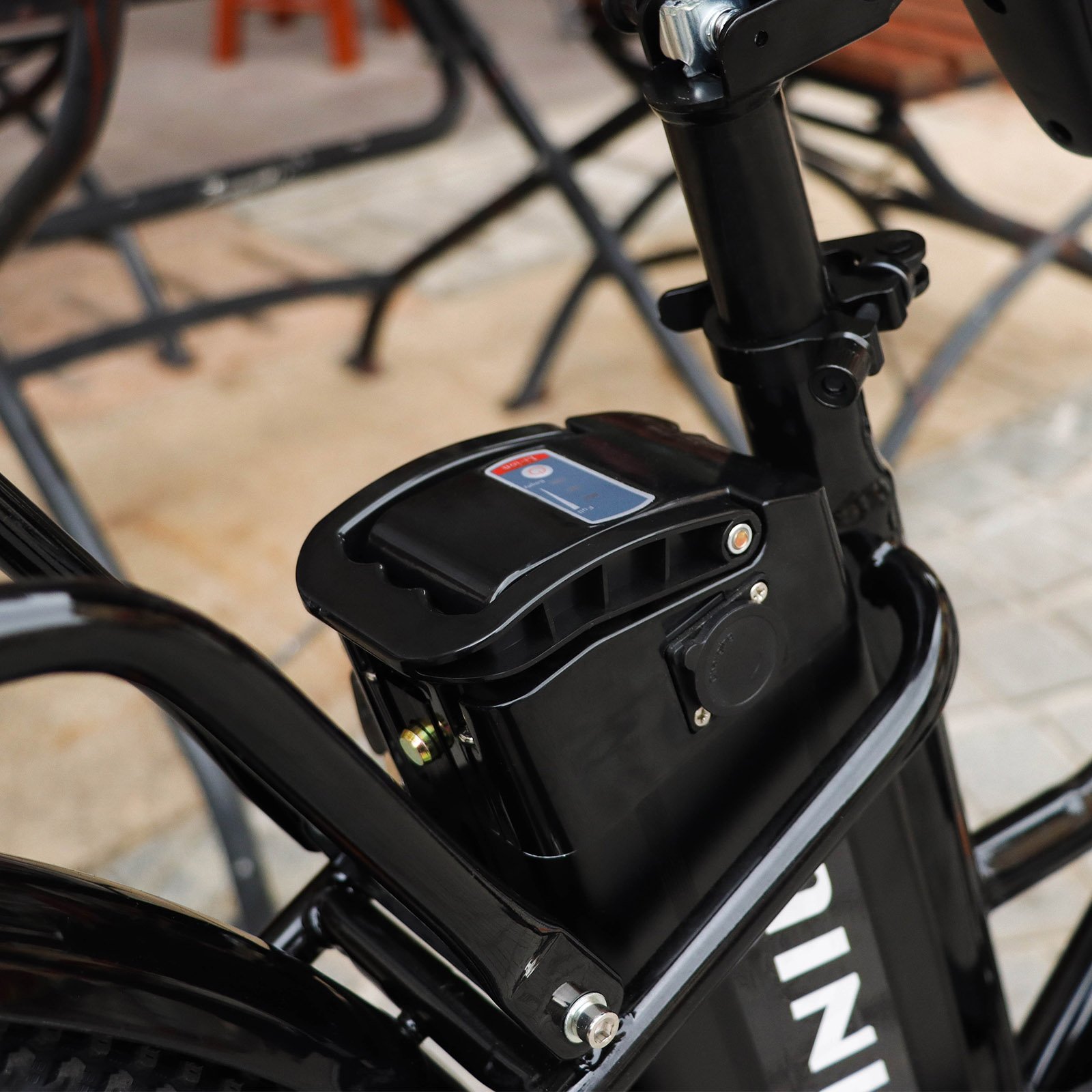 26 inch Black women urban step through electric city bike 250W Motor 36v 7.65ah electric bike